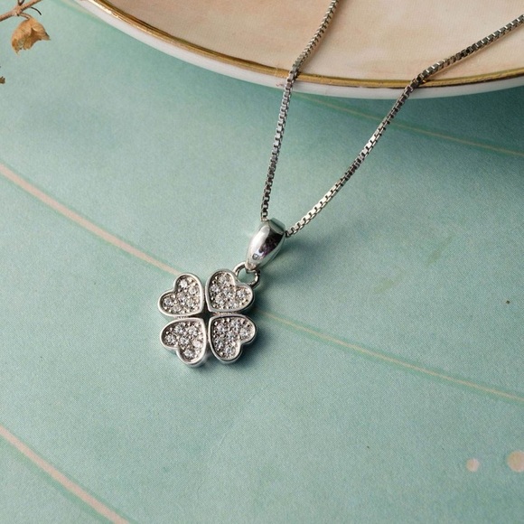 Baublebar White GP Stainless Steel Four Leaf Clover Pendant 18" Chain Necklace - Picture 3 of 13